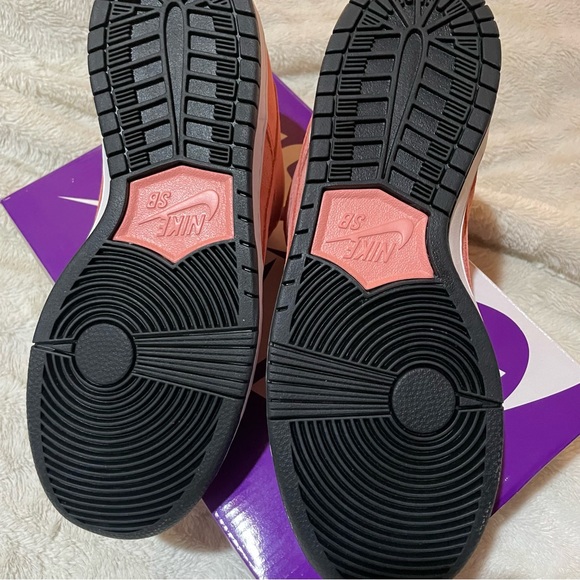 Nike SB dunk Pink Pig - Picture 9 of 9